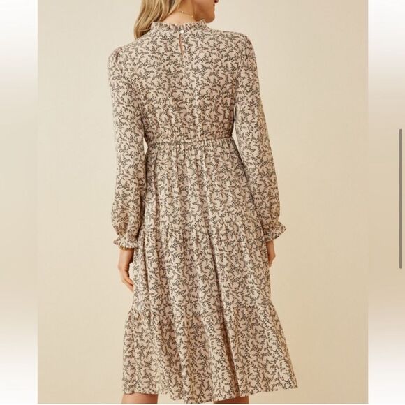 Midi Tier Dress Size Large - Picture 3 of 6